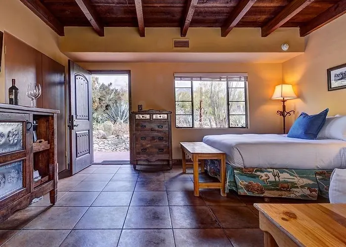 Hacienda Del Sol Guest Ranch Resort