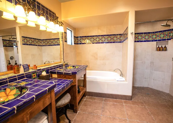 Hacienda Del Sol Guest Ranch